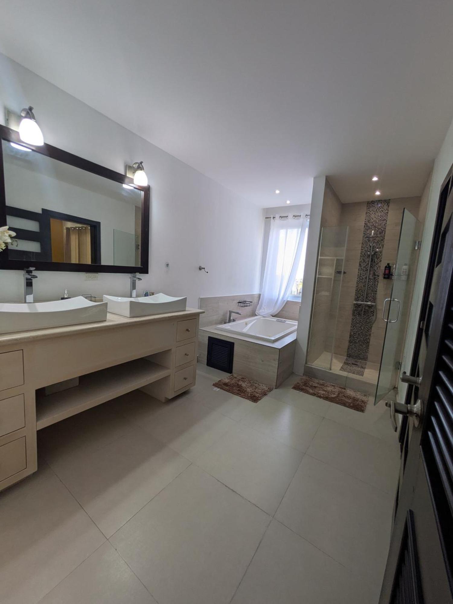 Azalia Palms New Oceanview Villa